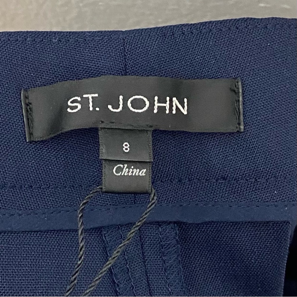St. John Stretch Tropical Wool Cropped Pant With Bottom Cuff - Picture 5 of 10